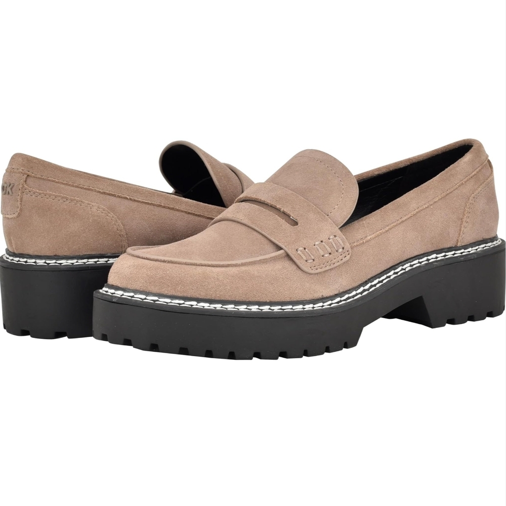 Calvin Klein Womans Tan Real Suade Loafers Sz 11